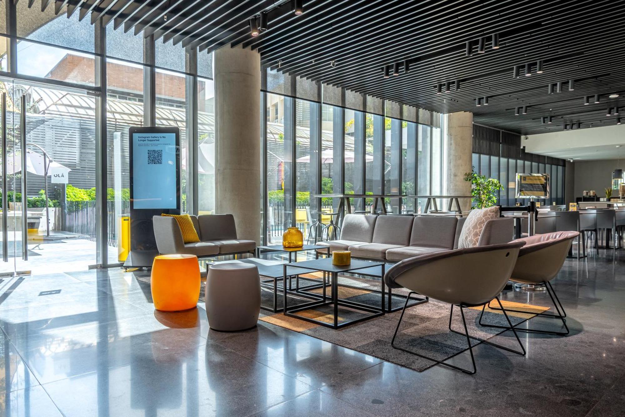Hotel Ola Santiago Providencia, Tapestry Collection By Hilton Extérieur photo